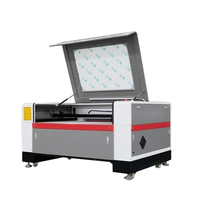 1390 150 W laserový řezací stroj